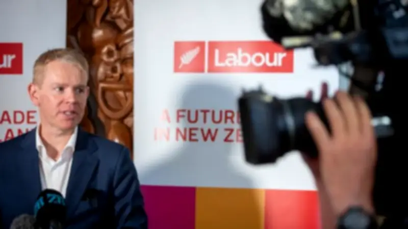 What NZ's Chris Hipkins Can Learn from Keir Starmer's Downfall