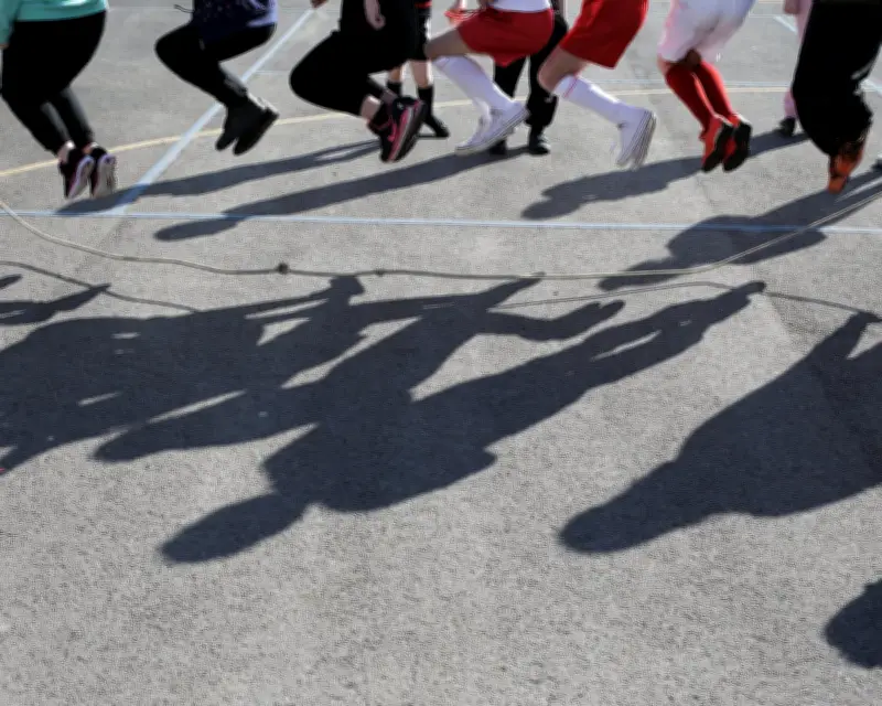 White working-class children failed by England school system, inquiry finds