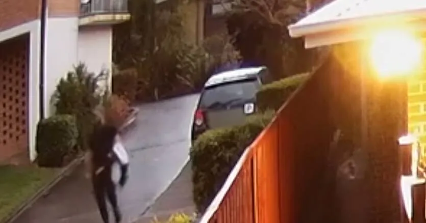 Man's Arm Broken in Wollongong Home Invasion, Police Hunt Suspect with Rat's Tail