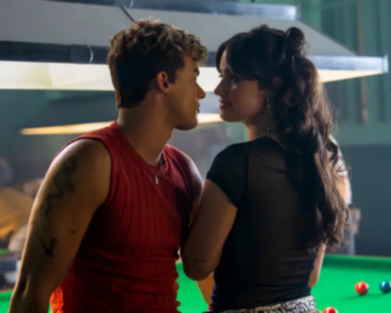 Your Fault London Review: Step-Sibling Romance Lacks Passion