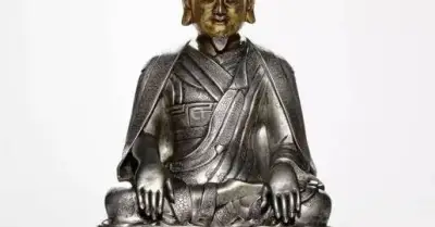 How the Dalai Lama Became the Dalai Lama: History of Tibetan Buddhism