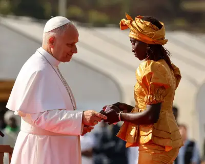 Pope Francis Arrives in Tenerife, Declares 'All of Us Are Migrants'