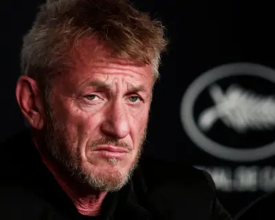 Sean Penn's Intense Hatred for Selfies: Holocaust Comparison and Oscar Snub
