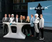 Americans Express Unease Over SpaceX Influence on Retirement Savings