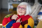 At 95, Liz Hicklin is Australia's oldest standup comedian with a Harry Styles cardigan