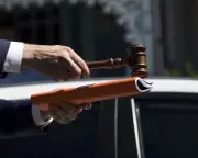 Australian Auction Clearance Rates Hit Six-Year Low at 47.7%