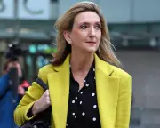 BBC Investigates Victoria Derbyshire Over Behaviour Complaints