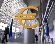 ECB Raises Eurozone Interest Rates to 2.25% Amid Iran War Inflation