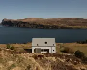 Fantasy House Hunt: Stunning Waterfront Homes in England and Scotland