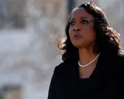Fed Governor Lisa Cook Faced $1.3M in Legal Fees After Trump Firing