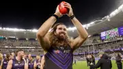 Fremantle Dockers Extend Winning Streak to 13 with Comeback Win Over Geelong