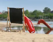 German speakers at German pool in German city far right heatwave