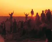Glastonbury the Movie Review: 30 Years On, the Sunset of a Hippy Dream