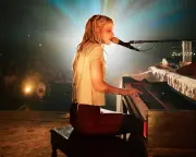 Hayley Williams Solo Tour Review: Punk and R&B Expertly Intertwine at Roundhouse