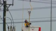Man dies after scissor lift hits power lines in Laverton North
