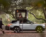 Rivian CEO Warns Carmakers Must Adapt or Die in EV Shift