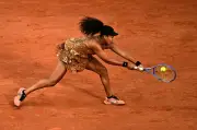 Sabalenka Beats Osaka to Reach French Open Quarter-Finals for 14th Straight Major