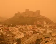 Saharan Dust Carries Microorganisms to Europe, Affecting Soil and Crops