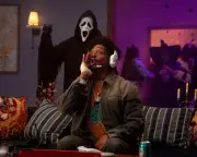 Scary Movie Review: Spoof Comedy Returns But Should Have Stayed in 2000s