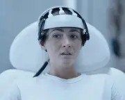 Signal One Review: Dennis Quaid and David Thewlis in Talky First Contact Sci-Fi