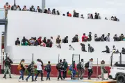Supreme Court Ruling Restricts Asylum Seekers at US-Mexico Border