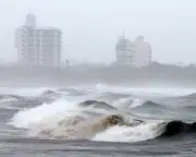 Typhoon Jangmi Leaves 23 Injured in Japan, 1.5 Million Evacuated