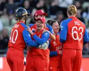Wyatt-Hodge Fires England to Opening Win Over Sri Lanka at Women's T20 World Cup