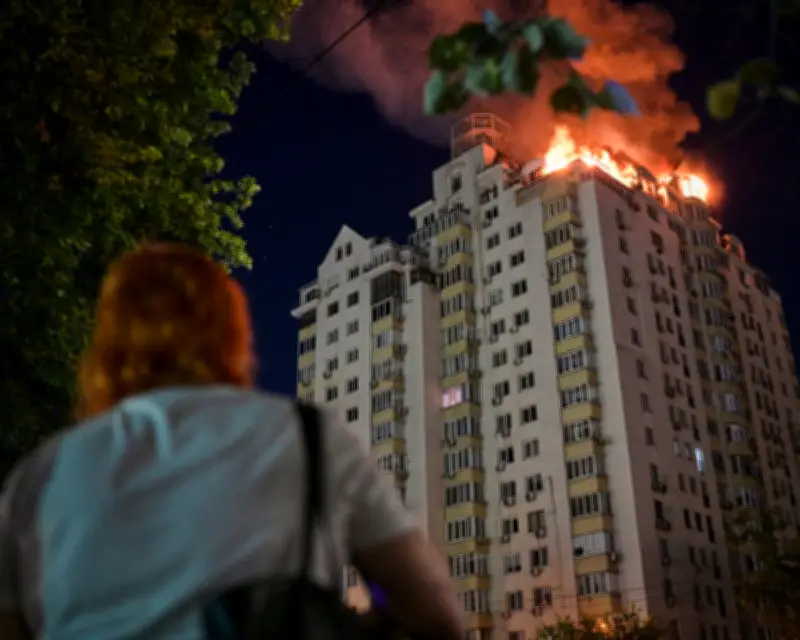 13 Killed in Overnight Russian Attacks on Kyiv, Zelenskyy Warns of Massive Strike