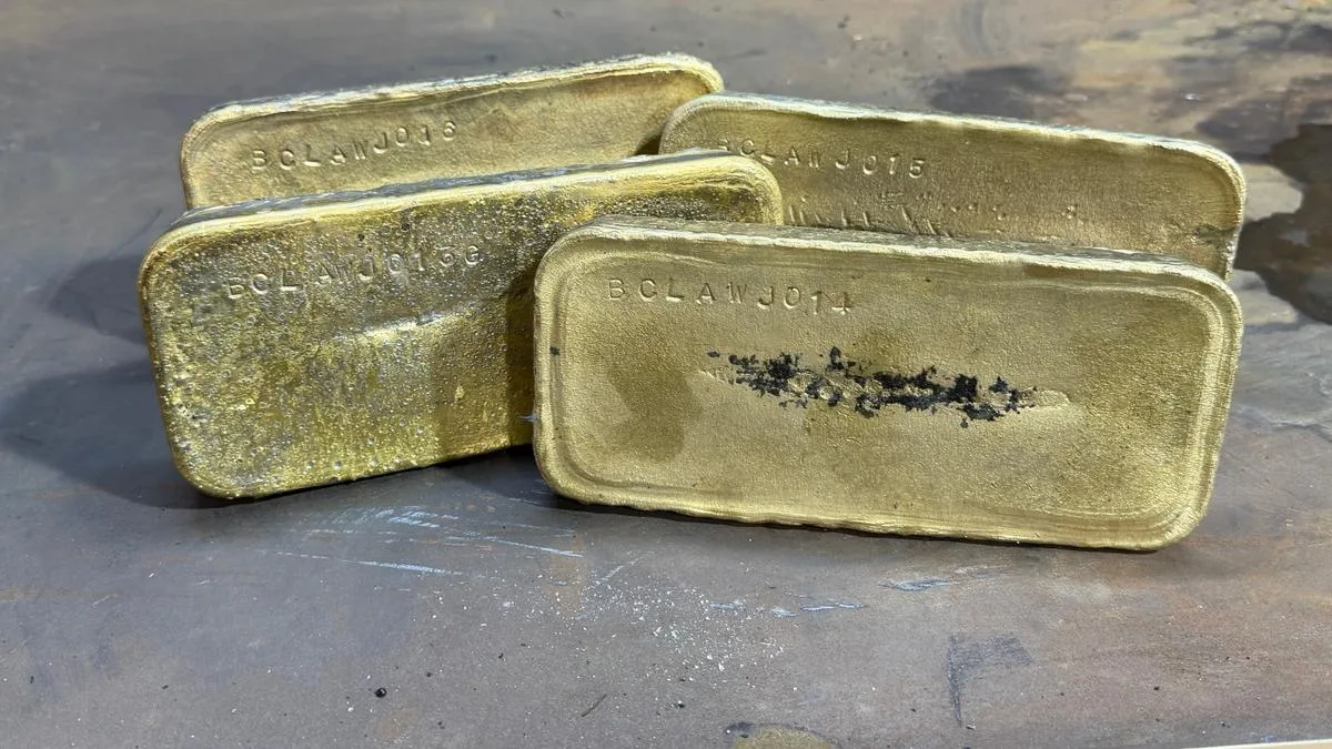 Auric Mining Hits First Gold Pour of 2025 at Munda, Eyes Strong Cash Flow
