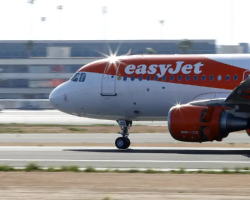 EasyJet Shares Surge After Takeover Bid