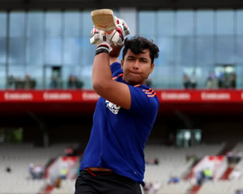 England Crush India by 48 Runs in Second T20 International