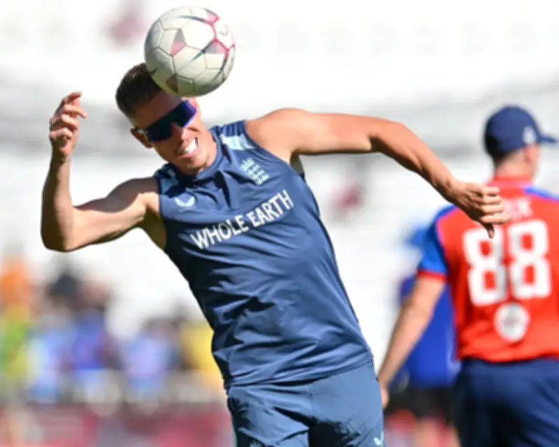 England Crush India by 8 Wickets in Third T20 International