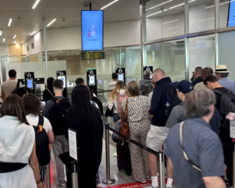 EU Border System Should Be Suspended During Peak Holiday Period