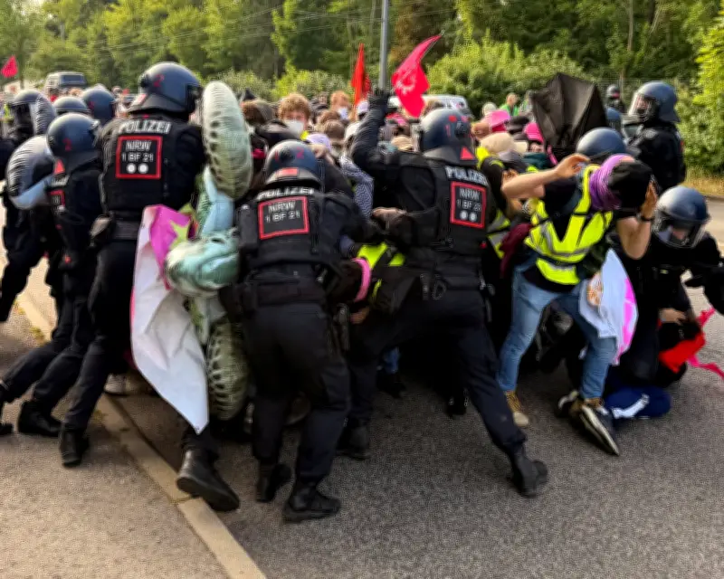 German police clash with protesters at far-right AfD conference in Erfurt