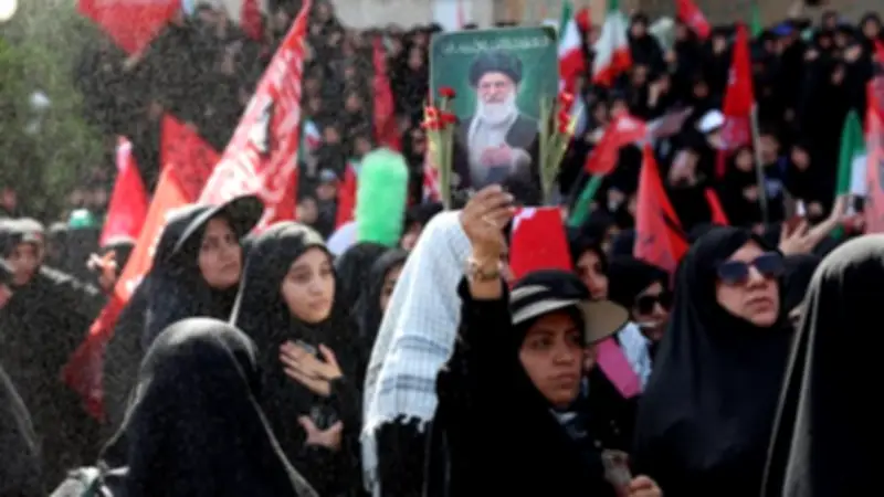 Iran Mourns Khamenei as US Celebrates Independence, Both Claim Victory