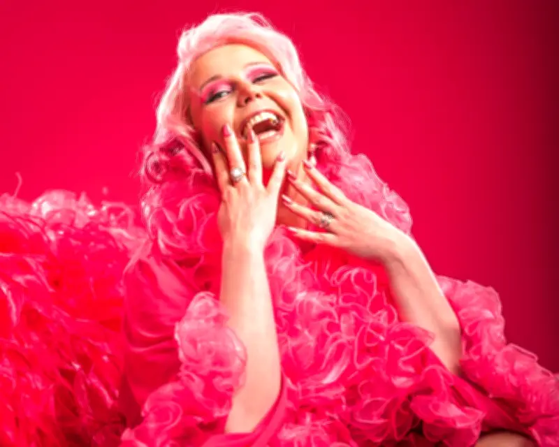 Lindsey Santoro on Her Edinburgh Fringe Debut and Comedy Journey