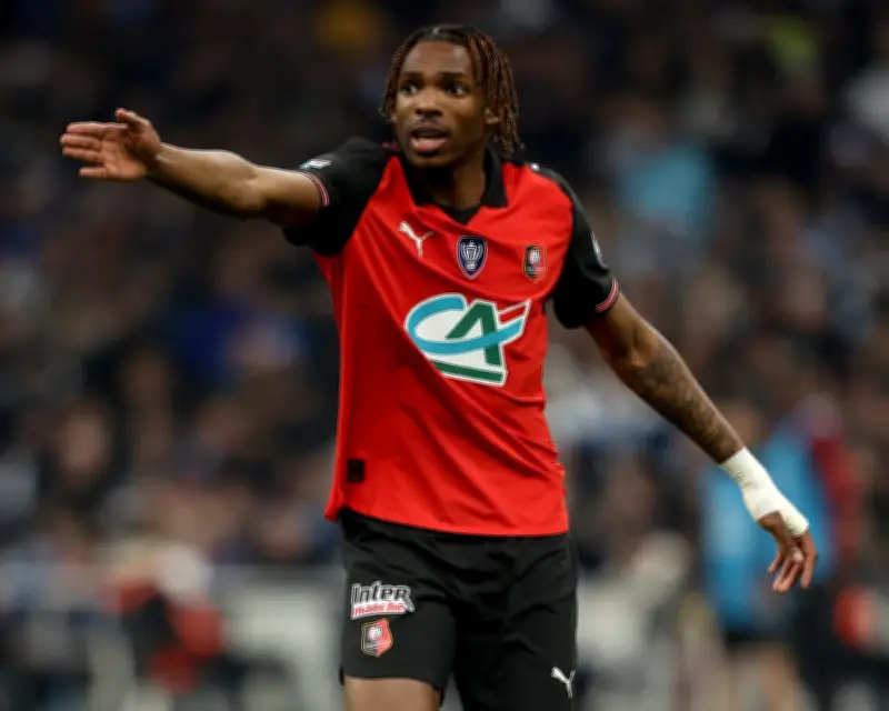 Liverpool Sign French Defender Jeremy Jacquet from Rennes