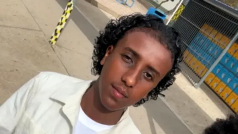 Melbourne teen charged with murder after boy, 15, stabbed outside hospital