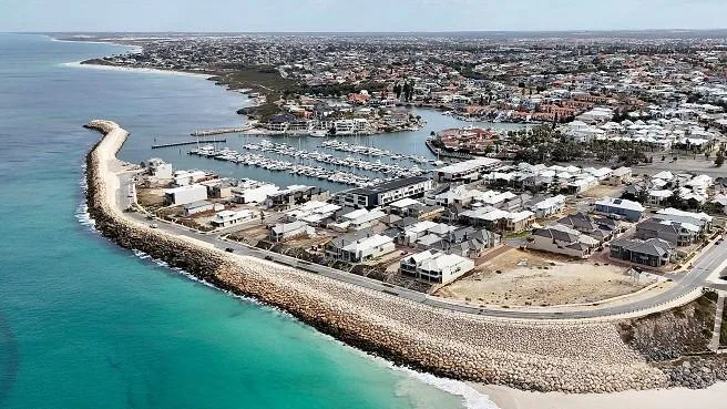 Mindarie Marina Boardwalk Night Curfew Proposal Set for Rejection