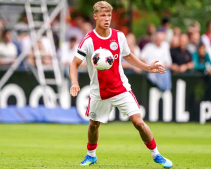 Newcastle Close in on £23m Ajax Talent Sean Steur