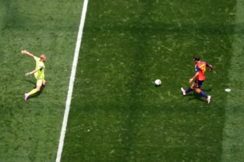 Oyarzabal double leads Spain to 3-0 win over Austria, into last 16