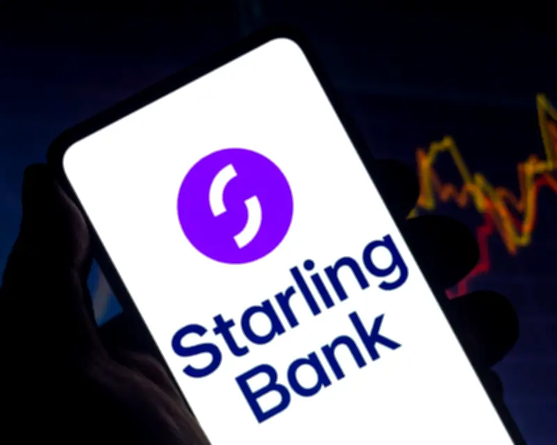 Starling Bank to Cut 130 Jobs, Invest in AI Amid Revenue Drop