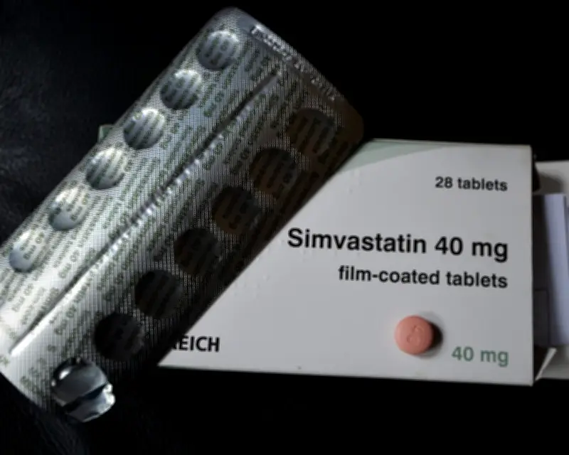 Statins Help Obese Over-40s Achieve Normal Cholesterol, Blood Pressure