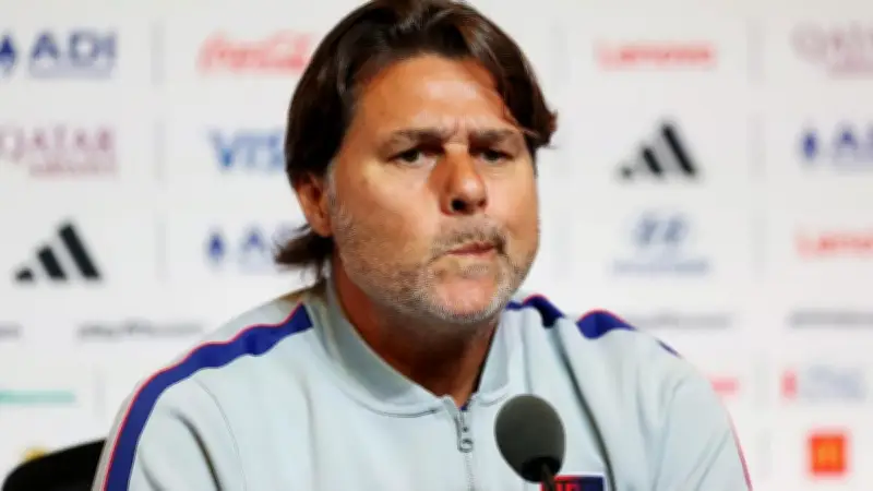 US Coach Pochettino Apologizes for Outburst Ahead of World Cup Knockout Match