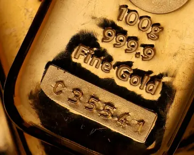 Guardian Seeks Gold Investors' Stories for Feature