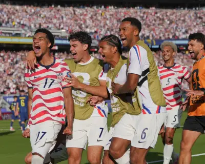 USA Beat Bosnia and Herzegovina 2-0 to Reach World Cup Last 16