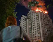 13 Killed in Overnight Russian Attacks on Kyiv, Zelenskyy Warns of Massive Strike