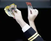 Australia's median wealth falls 7% since 2020 despite rich getting richer: UBS