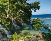 Jamaica Beach Access Battle: Locals vs Billion-Dollar Tourism