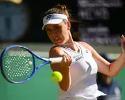 Linda Noskova Powers Past Madison Keys to Reach Quarterfinals